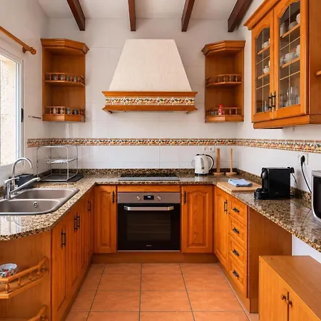 Casa De Playa Con Piscina Estilo Rustico Hébergement de vacances El Campello